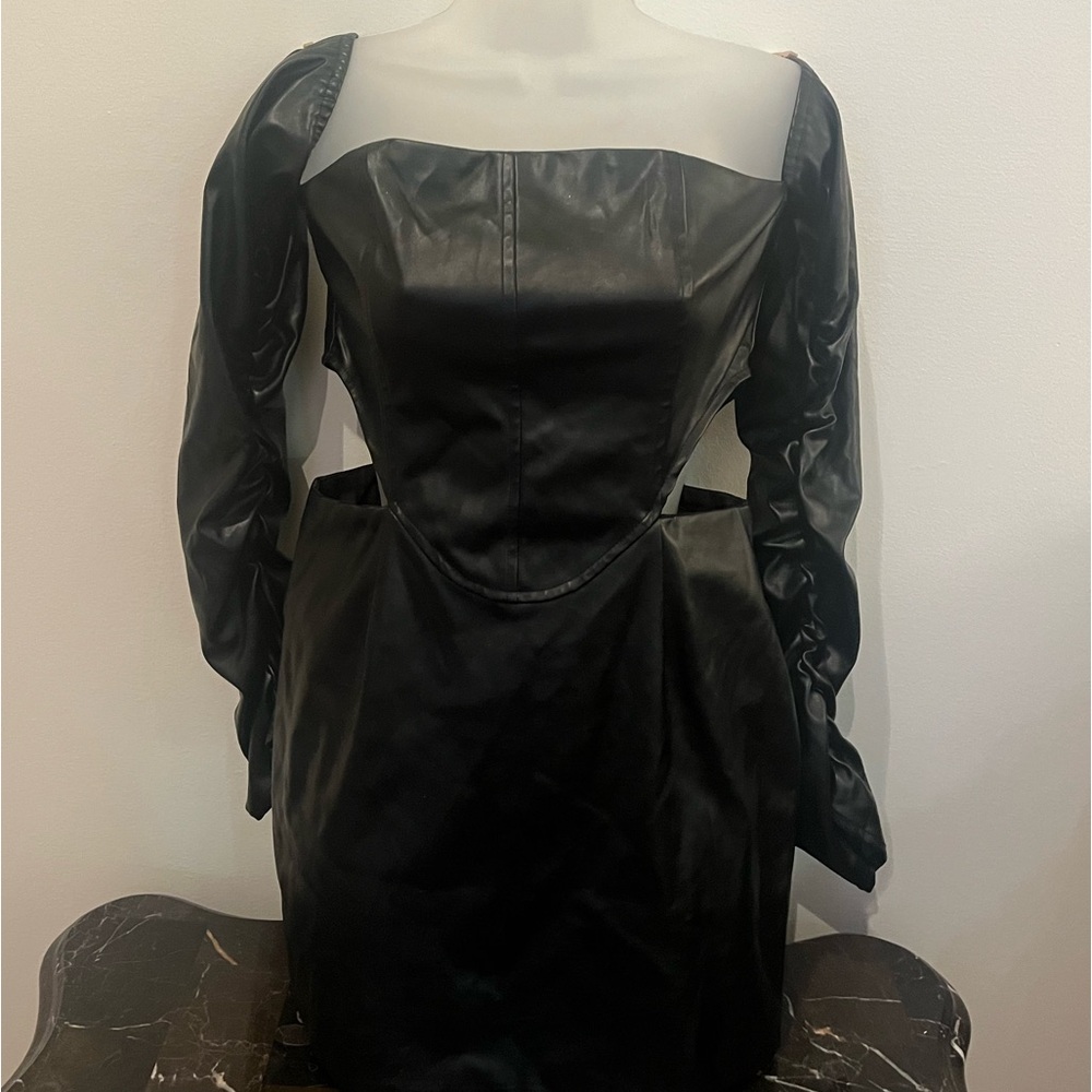 Black Sweetheart Sheath Dress